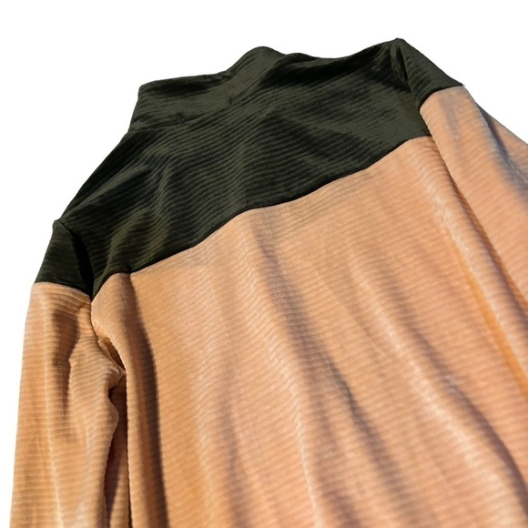 CBR Exclusive Selection Ribbed Color Block Jacket - Picture 6 of 6